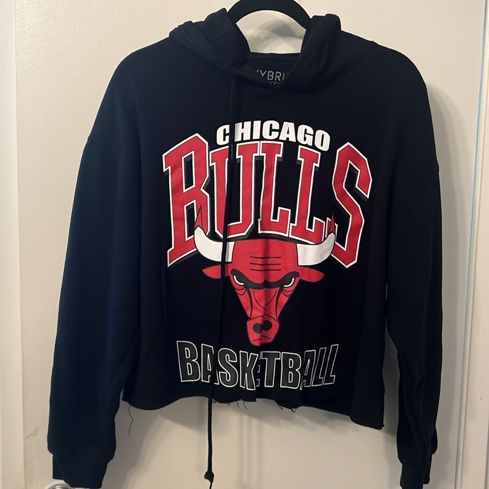 Sweaters - Picture 6 of 8